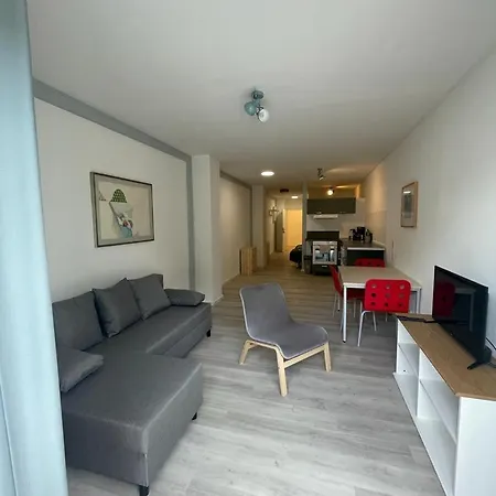 Im Zentrum Mit Parkplatz Διαμέρισμα